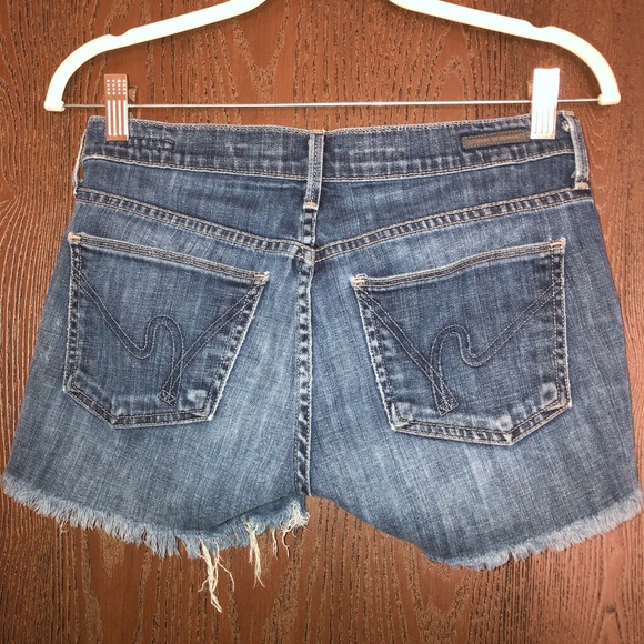 Citizens of Humanity denim cut-off Ava shorts size 26 - Picture 3 of 3